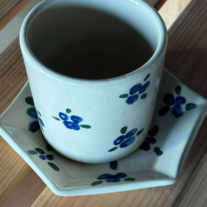 V Cup - Mint green, brown & white